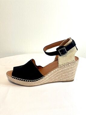 Gentle Souls by Kenneth Cole Black Leather Espadrille Wedge Sandals - Size 7M
